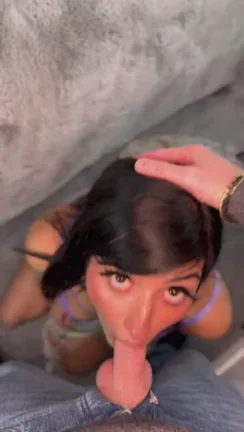 I promise not to break eye contact as you fuck my throat