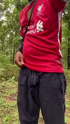 The risk of getting caught jerking off outdoors makes me 1000 times more horny 🥵