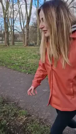 Oops! See-Through Yoga Pants Expose Juicy Ass in Park 😏🍑