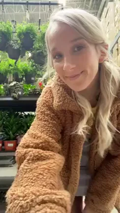Pro Tip: If you wanna find cute girls, they are ALWAYS in the plant section ðŸŒ [GIF]
