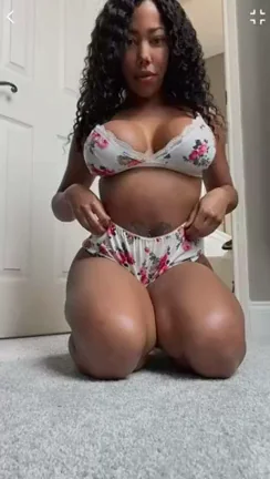 Thick Ebony Babe Twerks Her Juicy Ass for BBC Cravings 🍑🍆🔥