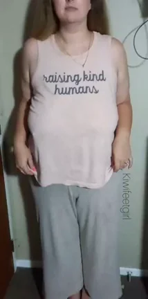 Chubby Mom's Late Titty Tuesday Tease 🍈🍈