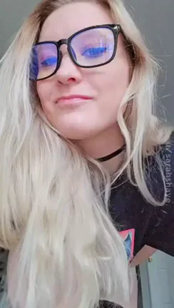 Would you smash a 5'1 anime nerd who is slightly chubby? oc