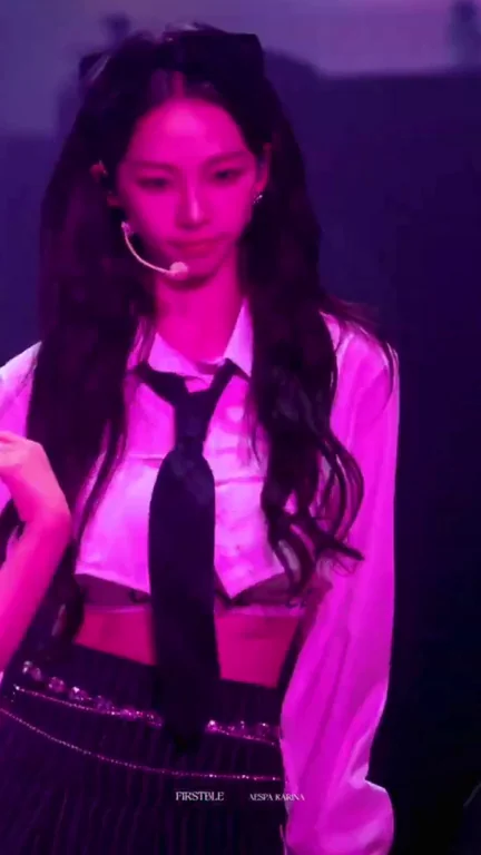 🔥 Aespa Karina's Slutty Schoolgirl Tease on Stage 💋