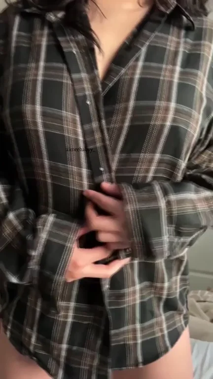 I want your throbbing cock between my tits â¤