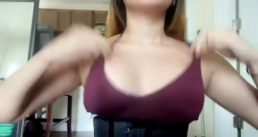 Bouncy C cups ? [tittydrop]