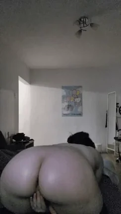 Late for class but couldn't leave before showing you guys my ass and pussy