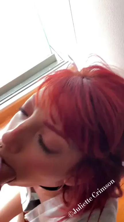 /u/juliettecrimson getting drenched