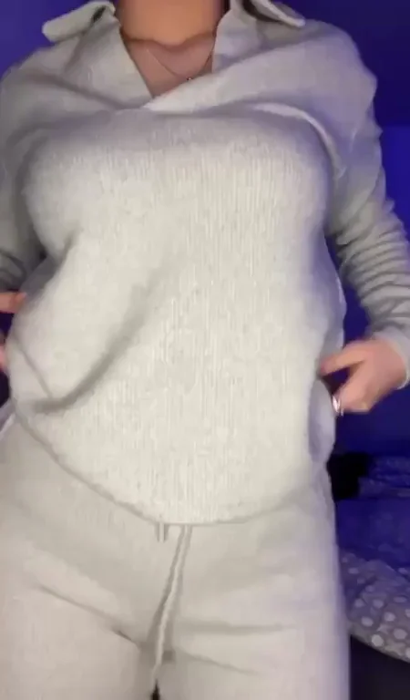 🔥 Natural Tits Bounce Wild When I Drop 'Em! 💦