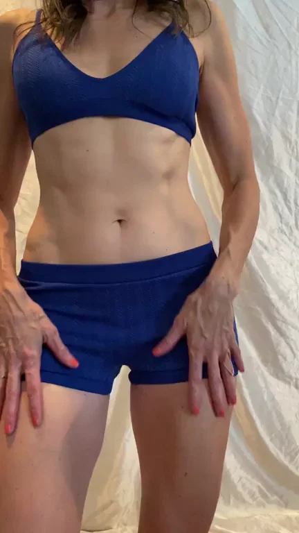🔥 Short Sunday Tease Strip 💋