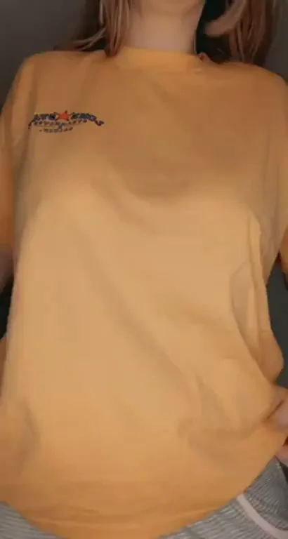 Titty-Drop Tease: Innie Pussy Begs for Your Hungry Tongue