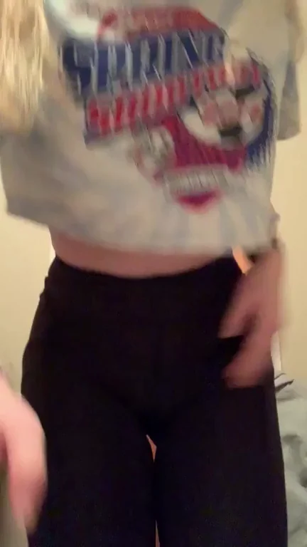 Petite Blonde's Juicy Ass Tease 🍑💦
