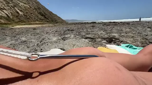 I let a stranger pull my hook at the beach! [f]