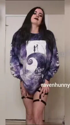 Petite Goth Babe Ravenhunny Teases with Natural Tits and Juicy Booty