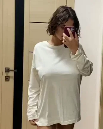 🔥 Busty Babe Squeezin' Those Massive Tits in Tight White Tee 😍🍈🍈