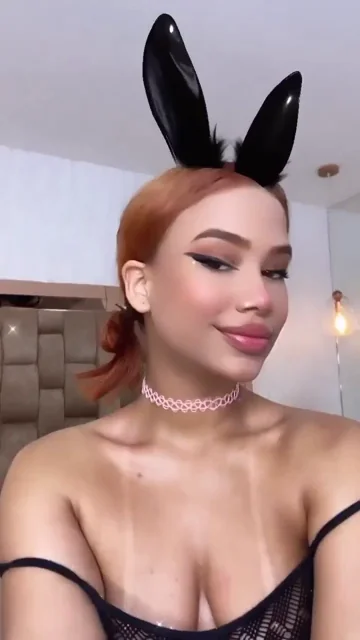 I'm too horny to be alone right now