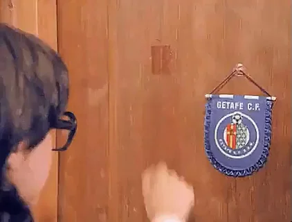 Knock Knock BJ [gifv]