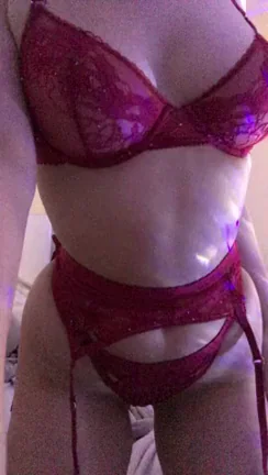 I want bigger boobs, wanna help me achieve it the natural way? (OC)