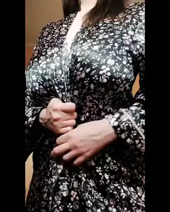 Real Mom Teases with Massive Tits, No Hard Feelings 😏🤤