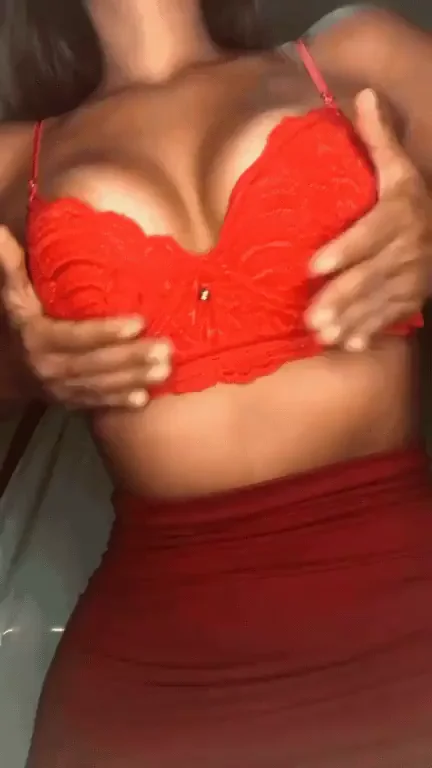Full Combo Tease in Red Lingerie 🔥🍑