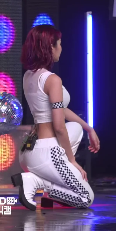 Momoland - Hyebin