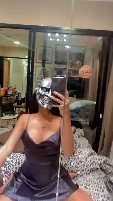 I wanna let one lucky Redditor cum on my ass multiple times ?