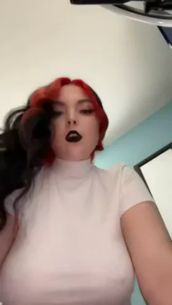 Friday Titty Drop Flash 🔥🍈🍈
