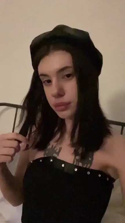 Ditch the Rubber & Breed My Tight Pussy 😈💦
