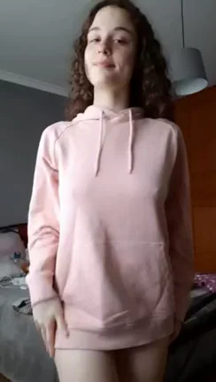 React if I can send u nudes daily