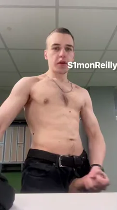 💦 Sneaky Gym Locker Quick Cumshot with Thick Cock While Dudes Change 😈