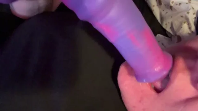 🤤 FtM Hottie Slurps on Thick Purple Fantasy Cock 💜🍆