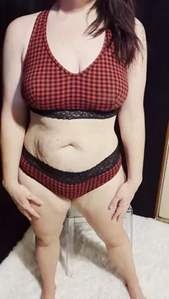 would you suck these even tho they're saggy with tiger stripes?