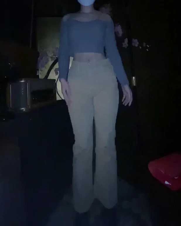 Uni Bar Dare Gone Wild: Flashing My Juicy Ass for Hidden Cams & Dudes 😈🍑 [GIF]