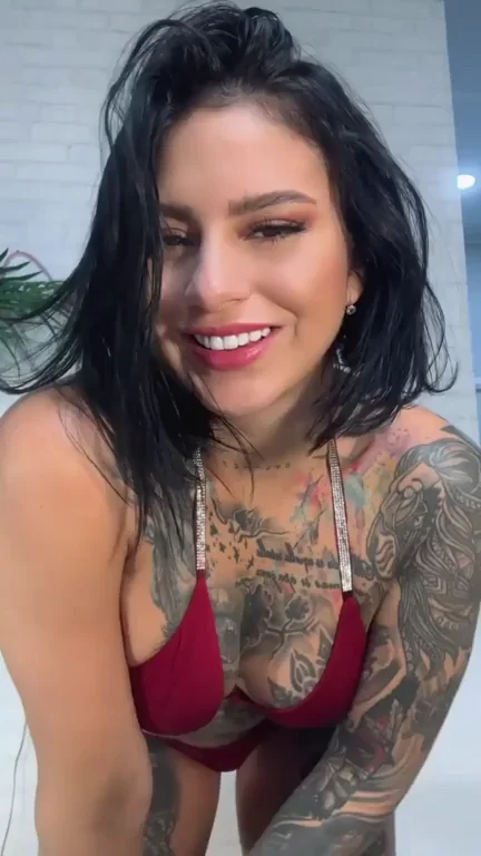 Tattooed Slut Teases: One Word for This Horny Bitch? 🔥💦
