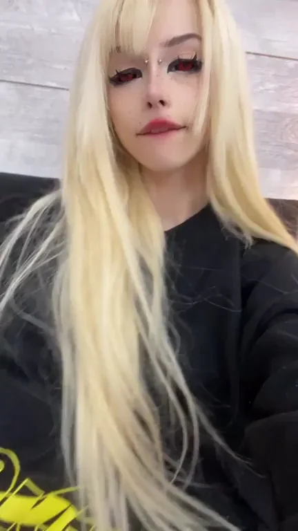 I've always wanted to fuck in a dressing room, but I don't think I could be quiet enough