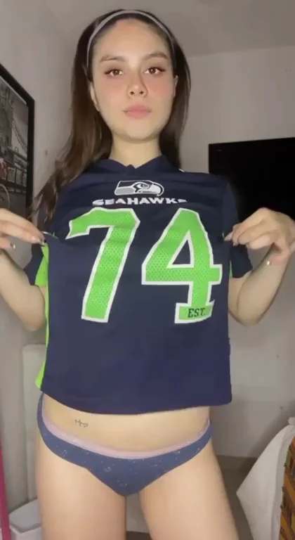 My cleavage are perfect for tittyfuck! Cum and try