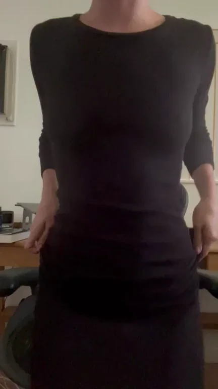 Boss My Slutty Secretary Ass? 😈👔🍑