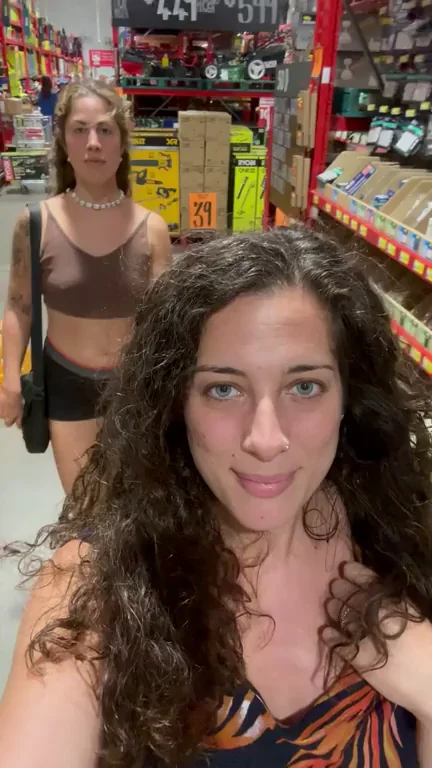 Flashing together is better than alone