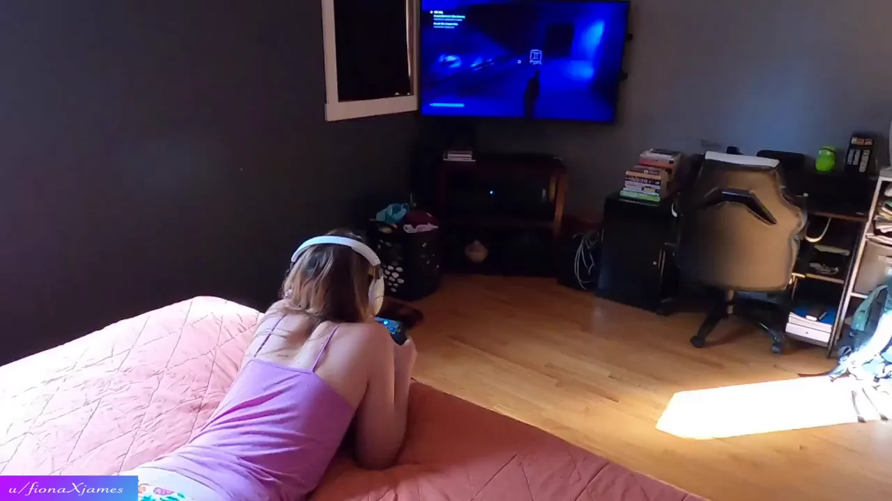 He used me but I get to use his Xbox so| fair deal