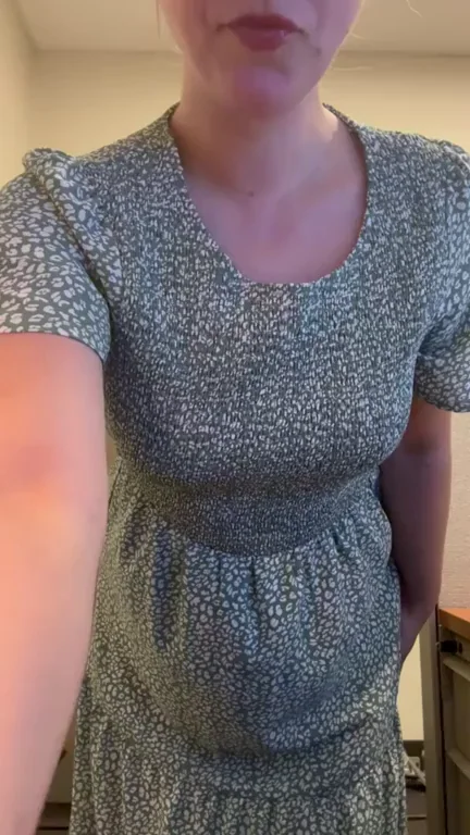 Sweetest Office Slut's Massive PAWG Ass Reveal! 🍑😈