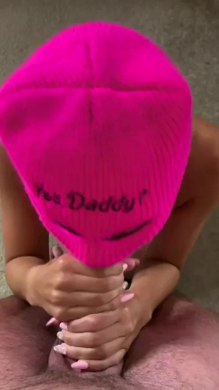 Sloppiest Beanie Slut Sucks Daddy's Cock 😈💦