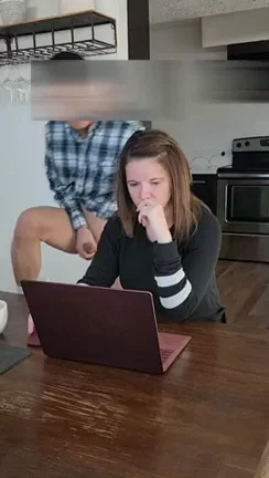 OMG, WHAT THE FUCK ARE YOU DOING??!!