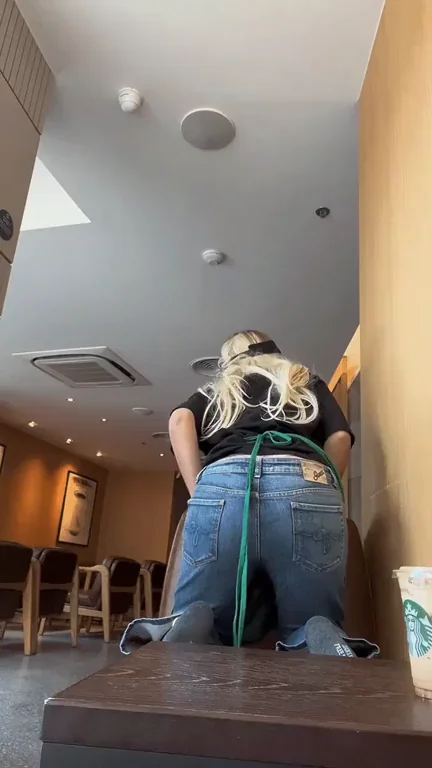 Sneak Fuck My Boss Won't Spot: Slutty Barista on Knees