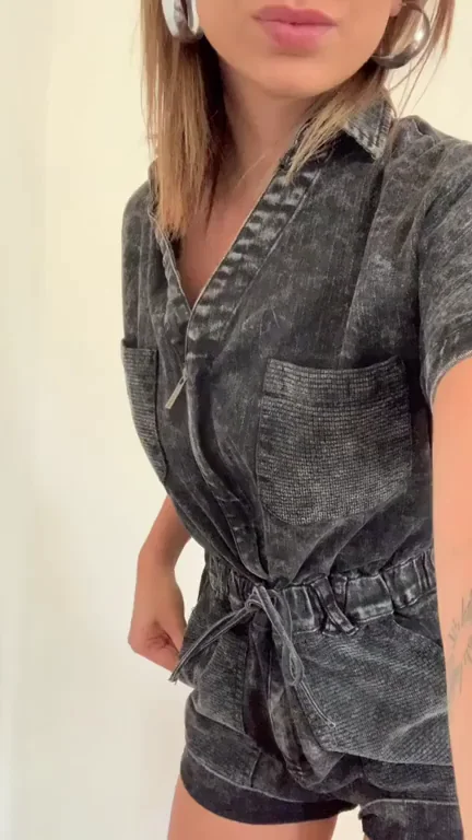 Tiny AA Tits Tease: Redditor Says Get Boob Job, You Agree? 😏🍒
