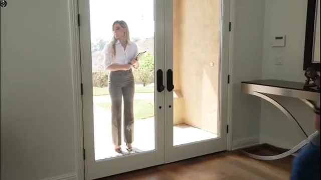 Love Her Feet - Blake Blossom - Negotiating with a Sexy Realtor