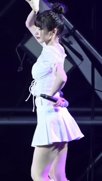 Oh My Girl - Arin