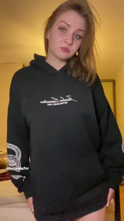 Study My Slutty Hoodie Tease: Bare Curves Exposed