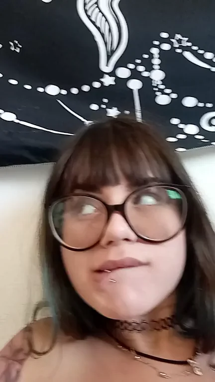 🔥 Curvy Nerd Slut Kisses, Sucks & Fucks My Cock Hard 😈🍆