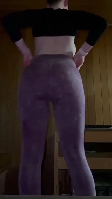 Gym MILF Slutwife Drops Tights, Bends Over for Your Stare