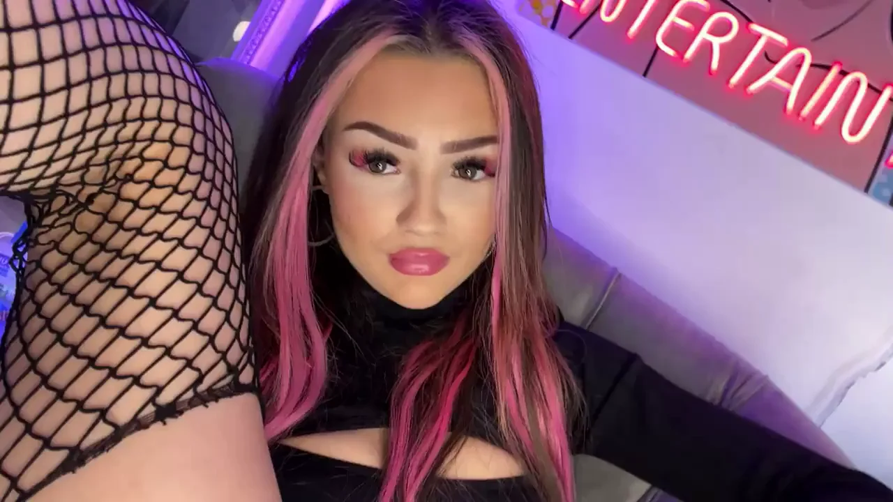Pretty Slut Face with Starving Fuckholes